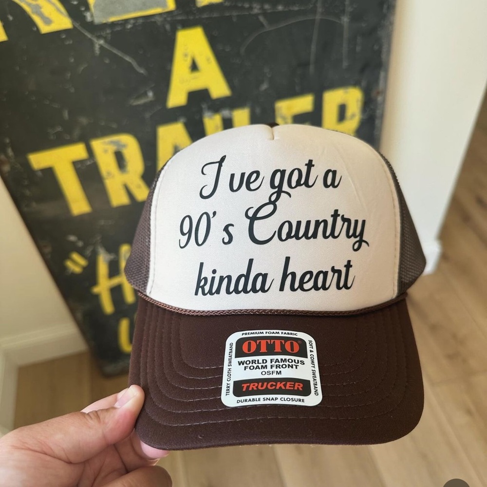 Trucker hat